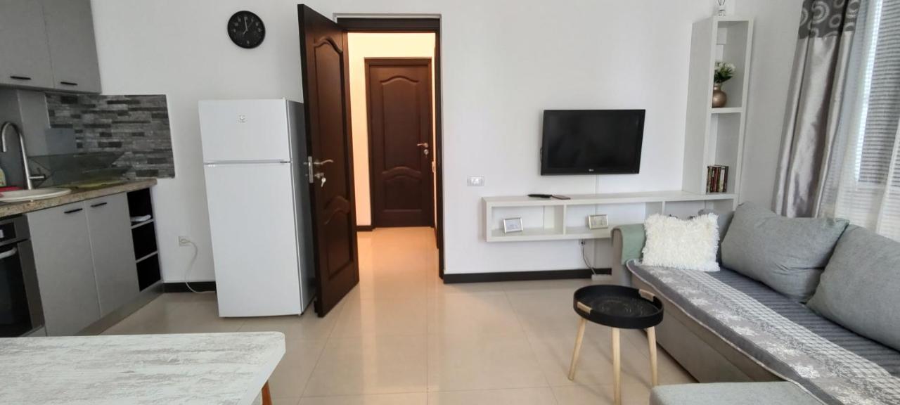 Lucas Apartment Năvodari Exterior foto